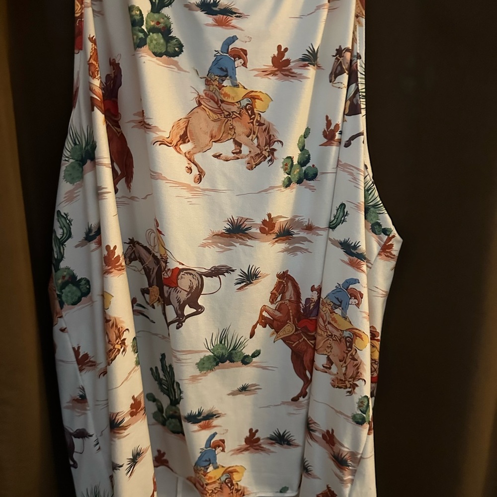 SHEIN Curve Graphic Tank Top